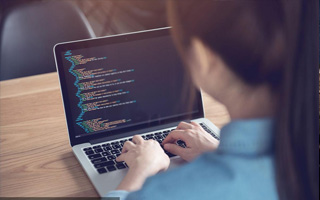 玉树 ,php声明和调用变量的符号是什么？